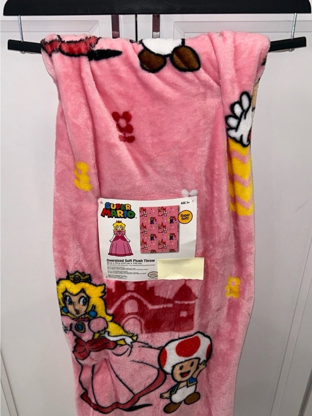 Nintendo Princess Peach, Mario & Toad Oversized Plush Throw Blanket